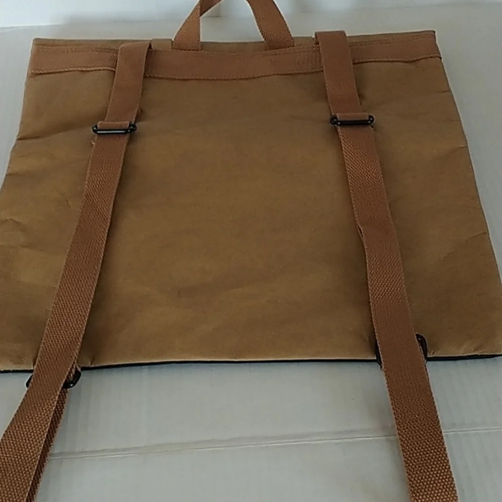 LANZA Washable Paper Messenger Bag